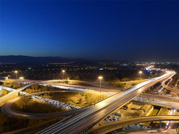 麻豆电影网站应用于道路立交桥照明效果图