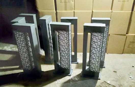 麻豆电影在线观看照明(QDCPD-006)定制镂空割花现代草坪灯生产实拍图片