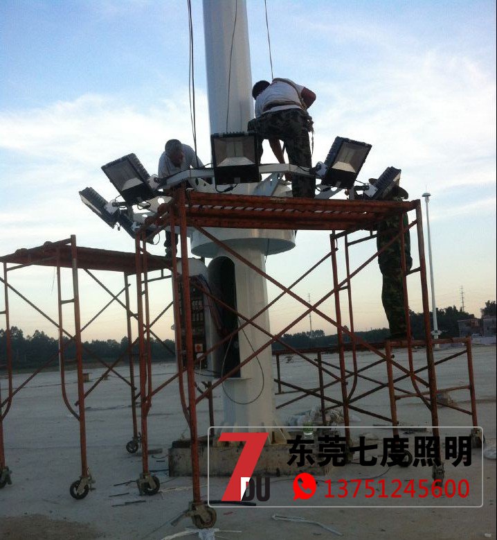 自动升降麻豆电影网站灯盘下降安装灯具