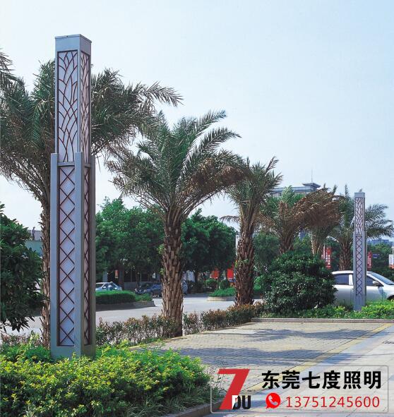 定制广场led久久久永久久久人妻精品麻豆柱安装实拍效果